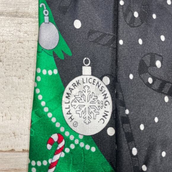 100% Silk Christmas Tie Santa Tree Reindeer Candy Cane Black A100972 - Picture 4 of 4